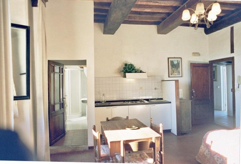 הוילה גאליאנו Agriturismo Il Palazzaccio חדר תמונה
